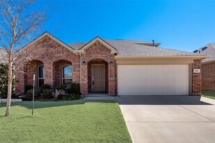 9112 Flying Eagle Ln in Fort Worth, TX - Building Photo