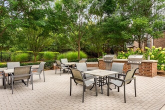 1760 Apartments in Lawrenceville, GA - Foto de edificio - Building Photo