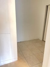 5910 NE 18th Ave in Fort Lauderdale, FL - Building Photo - Building Photo