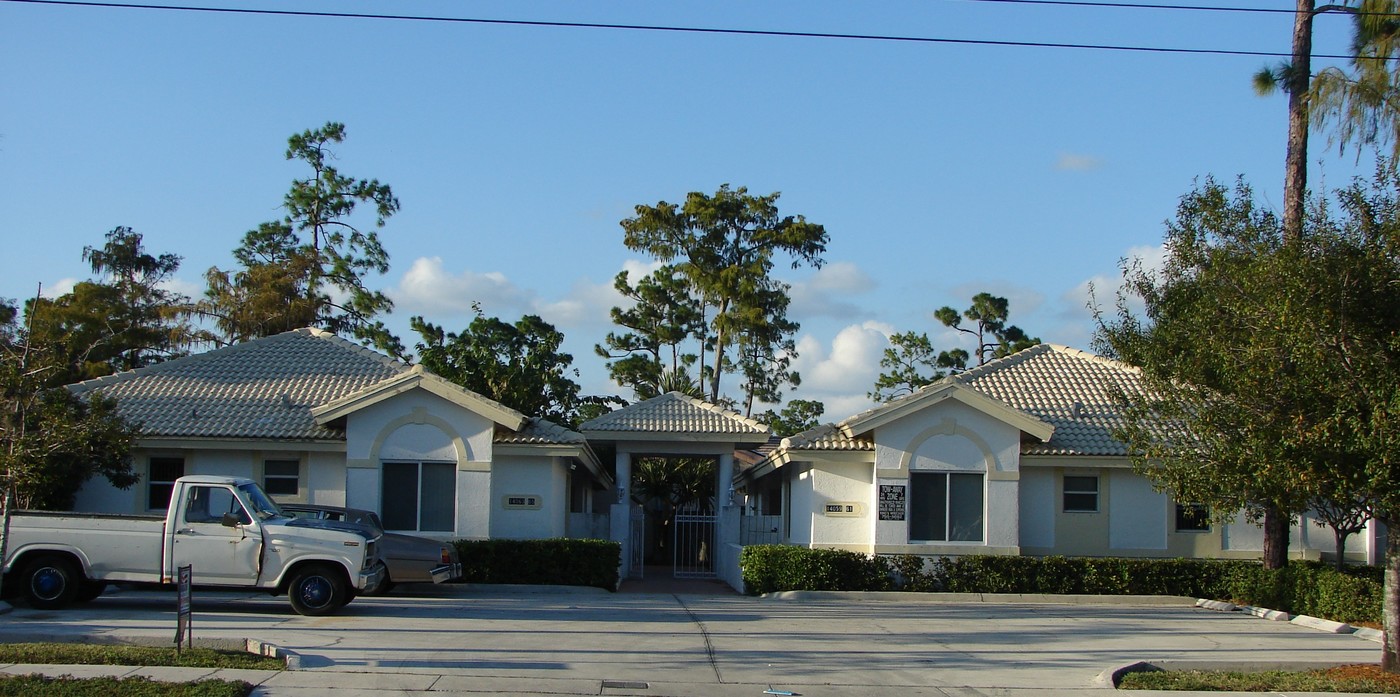 14057 Wellington in Wellington, FL - Building Photo