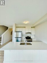 825 Andesite Ter in Ottawa, ON - Building Photo - Building Photo