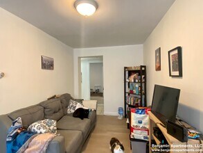 9 Griggs Pl, Unit 1 in Boston, MA - Building Photo - Building Photo