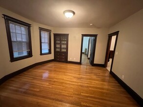 336 Faneuil St, Unit #1 in Boston, MA - Building Photo - Building Photo