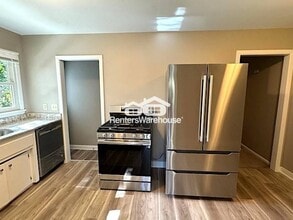 1632 Natchez Ave S in Minneapolis, MN - Building Photo - Building Photo