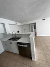 4560 NW 107th Ave, Unit 104 in Doral, FL - Building Photo - Building Photo