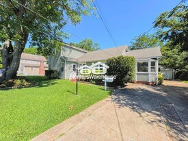 824 Lesner Ave in Norfolk, VA - Building Photo