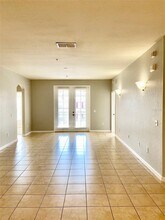 3301 Whitestone Cir in Kissimmee, FL - Building Photo - Building Photo