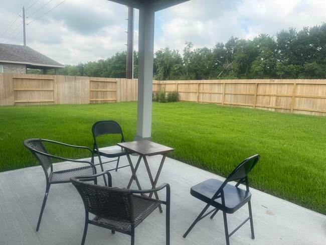property at 5018 Magnolia Springs Dr