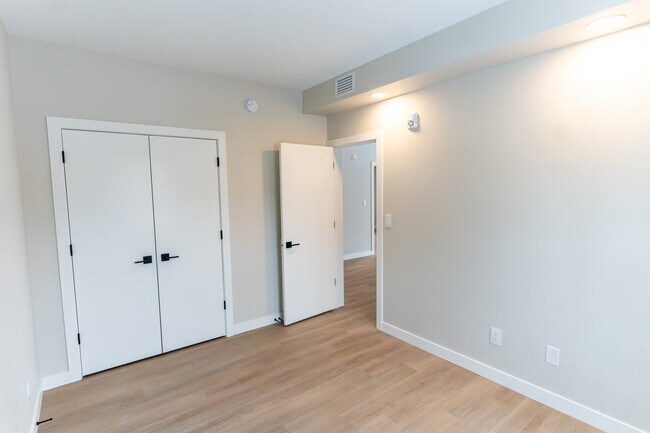 162 Scott Street in Winnipeg, MB - Building Photo - Floor Plan