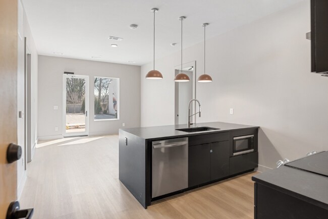 1090 Haysboro Ave in Nashville, TN - Building Photo - Building Photo