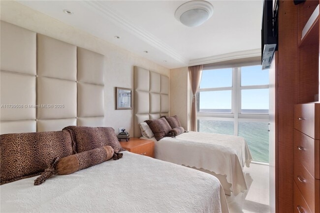 18911 Collins Ave, Unit 1906 in Sunny Isles Beach, FL - Building Photo - Building Photo