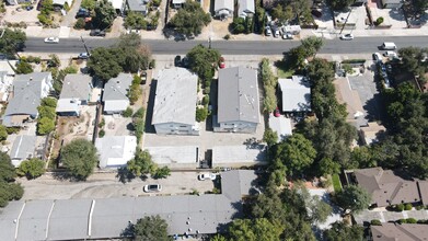 10039-10043 Haines Canyon Ave in Tujunga, CA - Building Photo - Building Photo