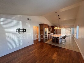 6820 Carob Ave in Rancho Cucamonga, CA - Building Photo - Building Photo