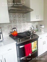 5714 Simpson Ave in Los Angeles, CA - Building Photo - Building Photo