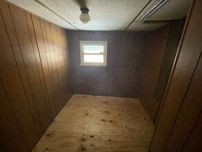 1806 E Webster Rd in Flint, MI - Building Photo - Building Photo