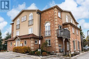15 Cheltenham Rd in Barrie, ON - Building Photo