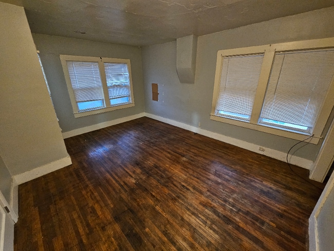 813 N Pennsylvania Ave in Independence, KS - Building Photo - Building Photo