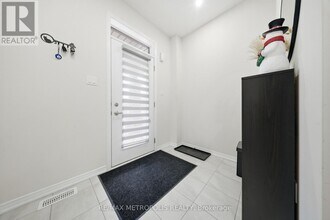 408 Blackburn Dr in Brantford, ON - Building Photo - Building Photo