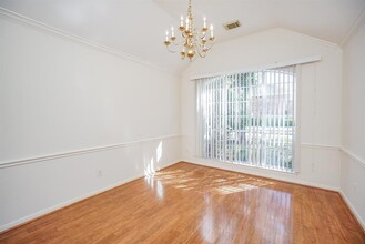 23006 Greenrush Dr in Katy, TX - Foto de edificio - Building Photo