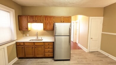 5042 Mardel Ave in St. Louis, MO - Foto de edificio - Building Photo