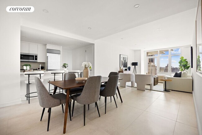 300 E 83rd St in New York, NY - Building Photo - Building Photo
