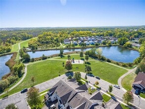 924 Cole St in Chaska, MN - Building Photo - Building Photo
