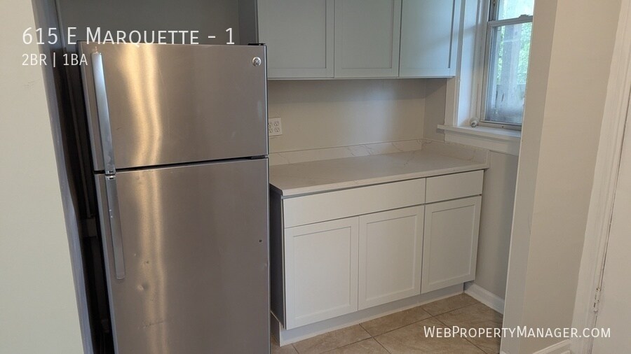 615 E Marquette Rd-Unit -1 in Chicago, IL - Building Photo