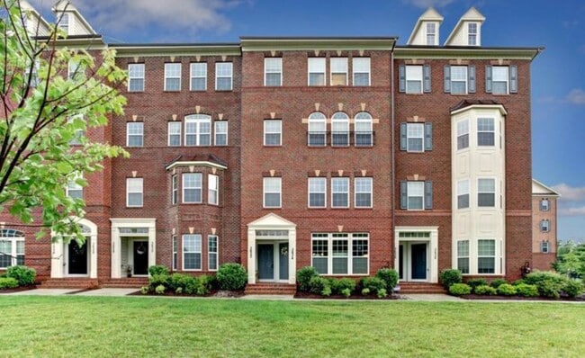 3632 Spring Hollow Ln