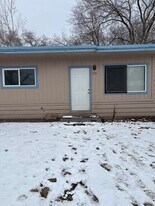 715 S Woodberry St in Moses Lake, WA - Building Photo