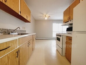 10140-10156 156 St NW in Edmonton, AB - Building Photo - Building Photo
