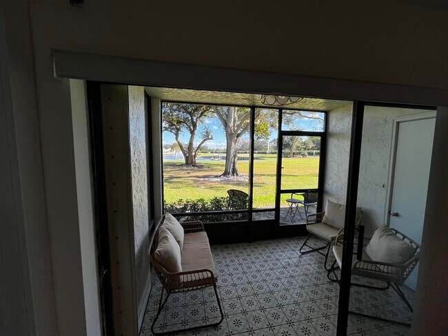 12830 Briarlake Dr in West Palm Beach, FL - Building Photo - Building Photo