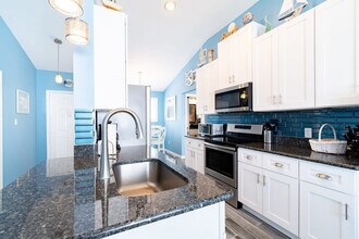 516 Beach Park Ln in Cape Canaveral, FL - Building Photo - Building Photo