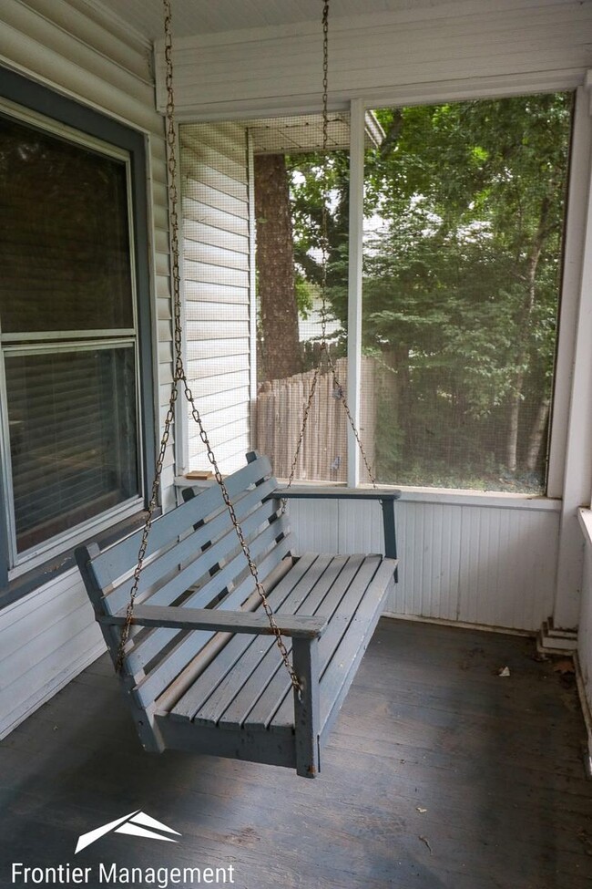 1008 Ratone St in Manhattan, KS - Building Photo - Building Photo