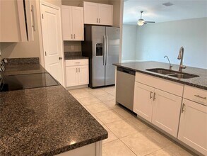 7207 Jenkins Vista Ct in Sun City Center, FL - Building Photo - Building Photo
