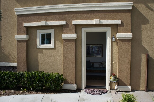 6942 Tourmaline Pl in Carlsbad, CA - Building Photo - Building Photo