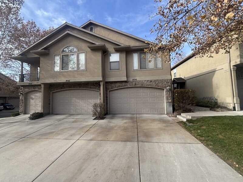 4596 Red Sage Ct in Millcreek, UT - Foto de edificio