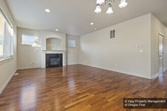 685 NW 176th Ct in Beaverton, OR - Building Photo - Building Photo