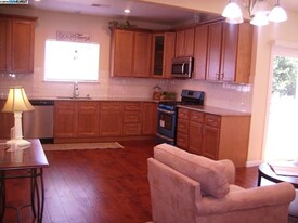 16683 Los Banos St in San Leandro, CA - Building Photo