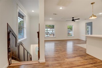 808 Oakhurst St-Unit -4 in Houston, TX - Building Photo - Building Photo