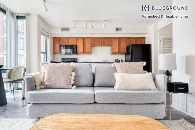 1301 M St NW in Washington, DC - Building Photo - Building Photo
