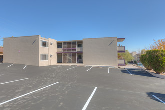 1355 Carlin St in Reno, NV - Building Photo - Building Photo