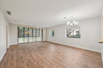 1103 Duncan Cir in Palm Beach Gardens, FL - Building Photo - Building Photo