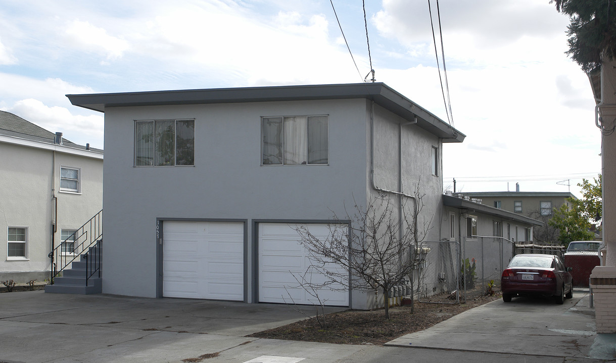 1055-1057 Alcatraz Ave in Oakland, CA - Building Photo