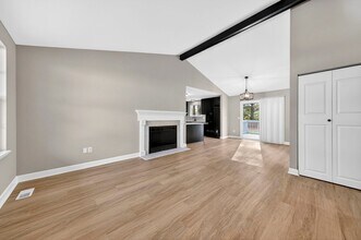 1309 Whispering Ridge Ln in St. Peters, MO - Building Photo - Building Photo