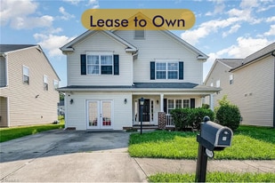 1214 Waterlyn Dr in Greensboro, NC - Building Photo