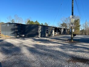27 Pinedale Shores Rd in Jasper, AL - Building Photo - Building Photo