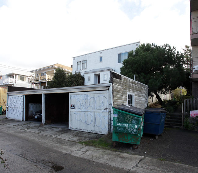 2345 Franklin Ave E in Seattle, WA - Foto de edificio - Building Photo