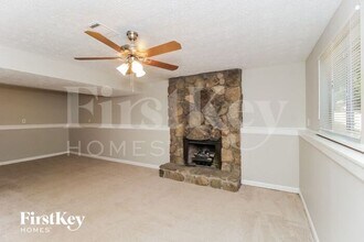 330 Hembree Forest Cir in Roswell, GA - Building Photo - Building Photo
