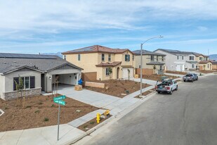 Sonoma at Spring Mountain Ranch in Riverside, CA - Building Photo