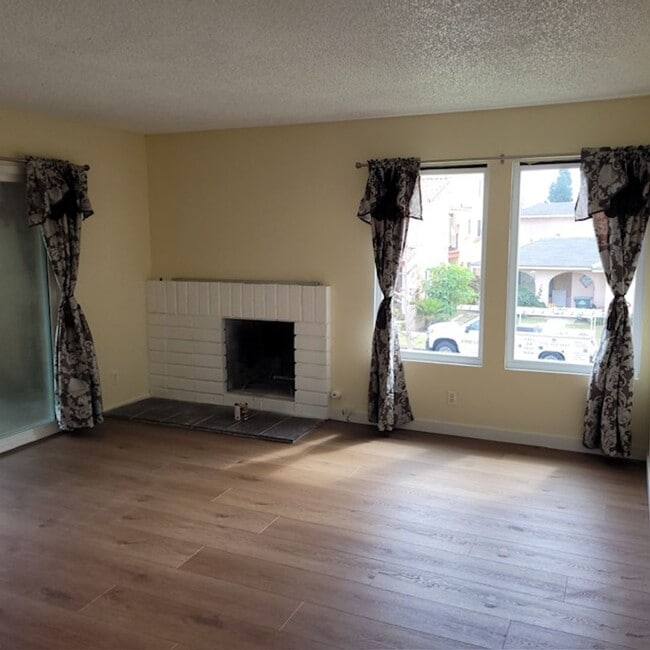 3841 Green Ave in Los Alamitos, CA - Building Photo - Building Photo